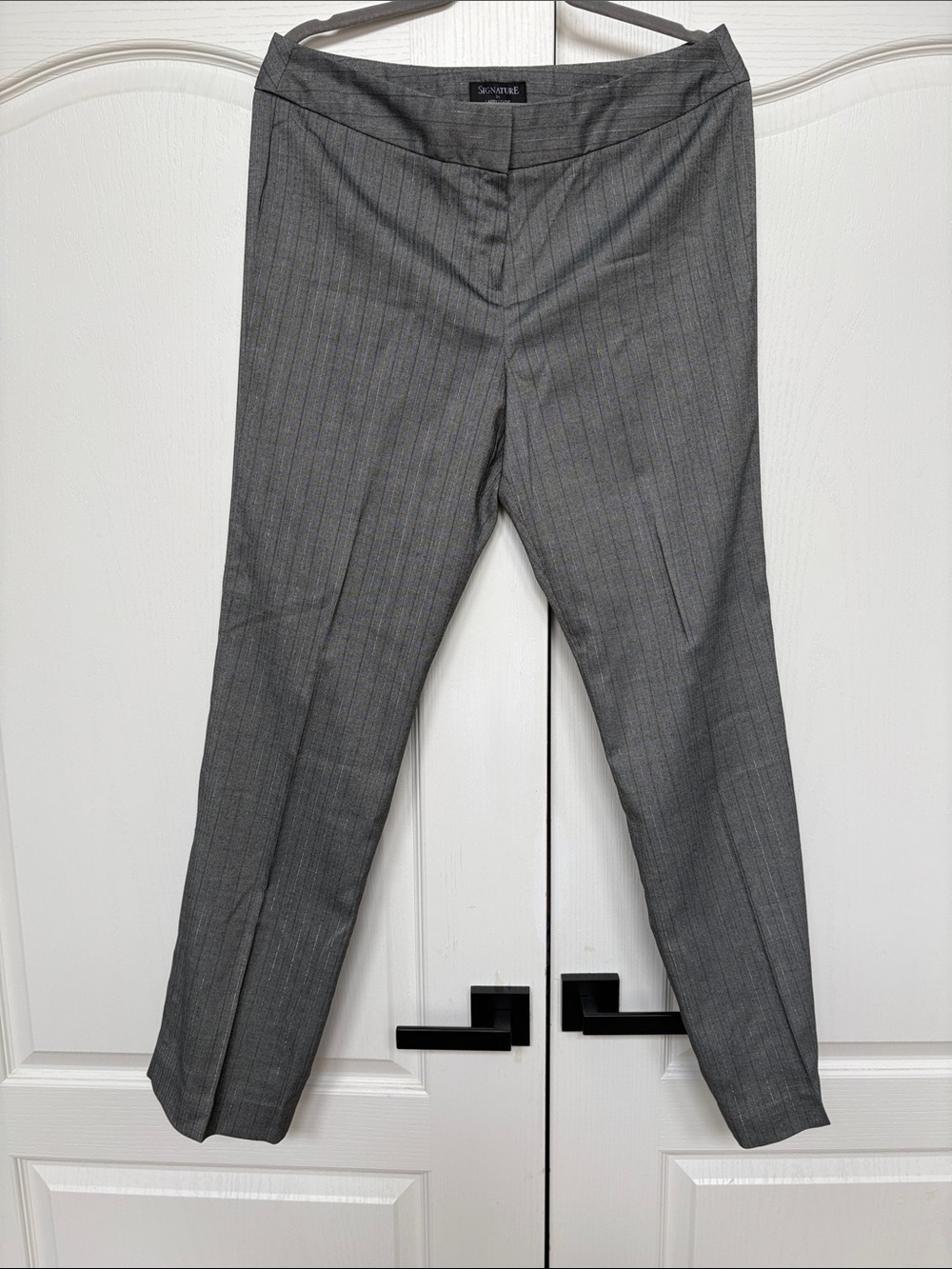 Signature by Larry Levine Gray Pinstripe Women's Dress Pants